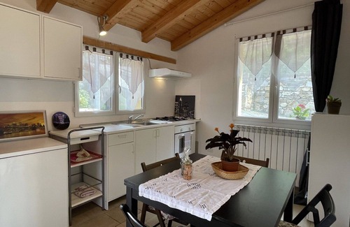 Pantasina Apartamento | Precioso apartamento con piscina, TV, terraza, mascotas permitida y vista panorámica