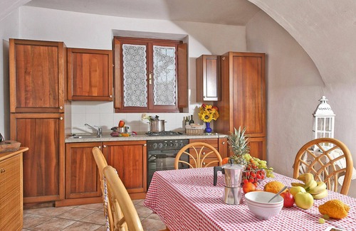Cunettone-villa Apartamento | Acogedor apartamento para 7 personas con piscina, A/C, WIFI, TV, patio y mascotas permitida