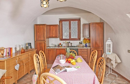 Cunettone-villa Apartamento | Acogedor apartamento para 7 personas con piscina, A/C, WIFI, TV, patio y mascotas permitida