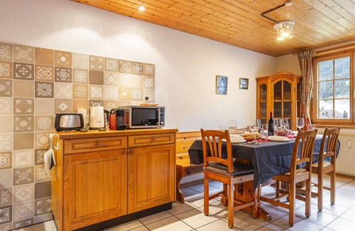 Champery Apartamento | Precioso apartamento para 7 personas con WIFI, TV, patio y vista panorámica