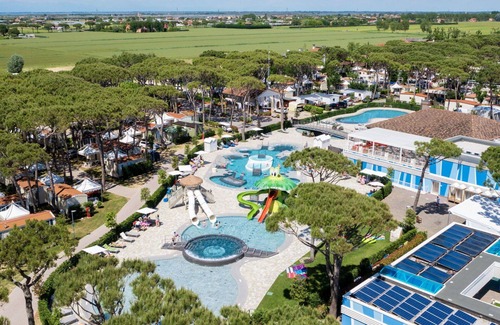 Cavallino-Treporti Apartamento | Bonito apartamento para 8 personas con A/C, WIFI, TV y patio