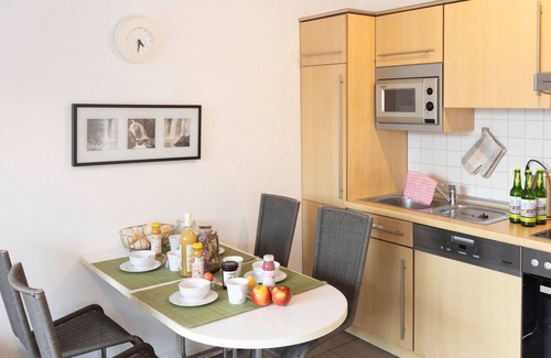 Lubmin Apartamento | Hermoso apartamento para 4 personas con WIFI, TV y balcón