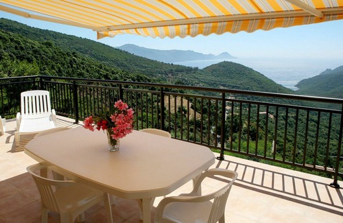 Partinello Apartamento | Bonito apartamento para 3 personas con A/C, WIFI, TV, patio, mascotas permitida y vista panorámica