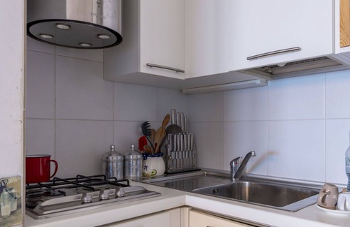Ospedaletti Apartamento | Hermoso apartamento para 4 personas con piscina, WIFI, A/C, terraza y mascotas permitida