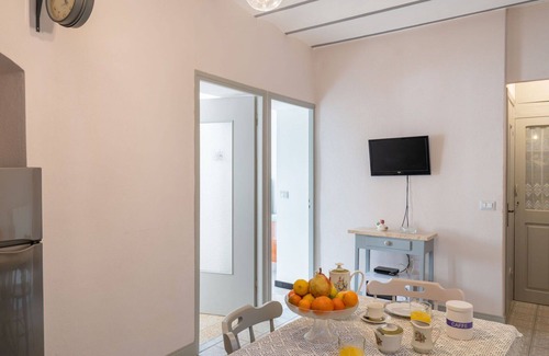 Pietrabruna Apartamento | Acogedor apartamento para 4 personas con TV y terraza