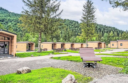 Fischbachau Casa | Acogedor apartamento en villa para 5 personas con A/C, TV, terraza y mascotas permitida