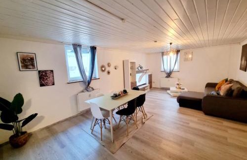 Gross-Rohrheim Apartamento | Cosy Apartment in Groß-Rohrheim – 87 m² – Sunny Terrace