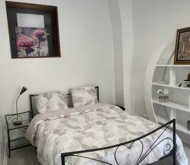 Les Puces de Saint-Ouen Apartamento | Cosy Apartment In paris