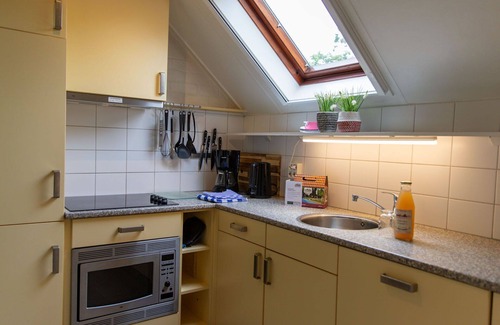 Municipality of Dalfsen Casa | Acogedor apartamento en villa para 6 personas con piscina, WIFI, TV y terraza