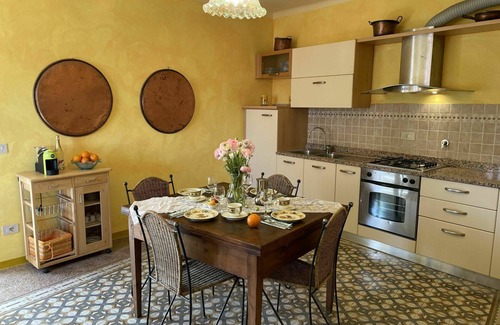 Valloria Apartamento | Bonito apartamento para 4 personas con WIFI, TV y terraza