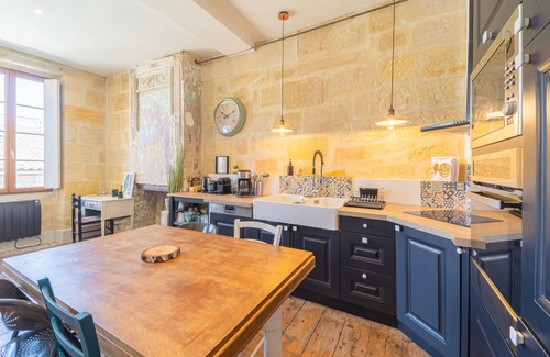 Bordeaux Sud Apartamento | Cosy apartment two minutes from the train station!