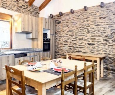 Viana do Bolo Apartamento | Cosy Apartment with Mountain View in Mourisca - 65 sqm
