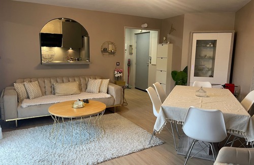 Carrieres-sous-Poissy Apartamento | Cosy Appart Proche du rer A et psa