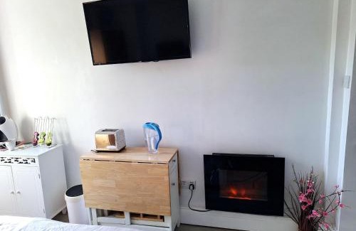 Axminster Apartamento | Cosy Axminster Studio with Extra Beds