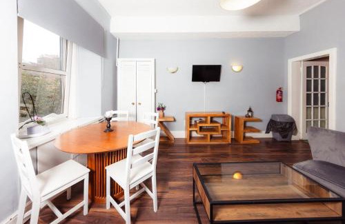 Tollcross Apartamento | Cosy Central Apartment by the Meadows 8