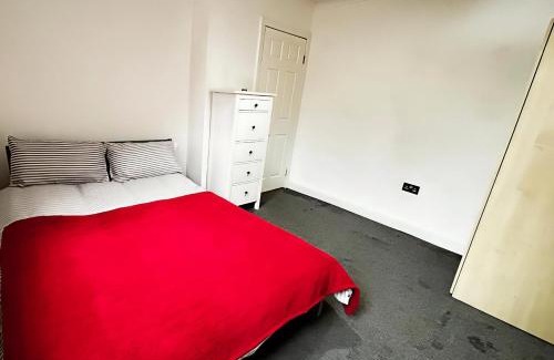 Stratford Casa | Cosy City Hideout