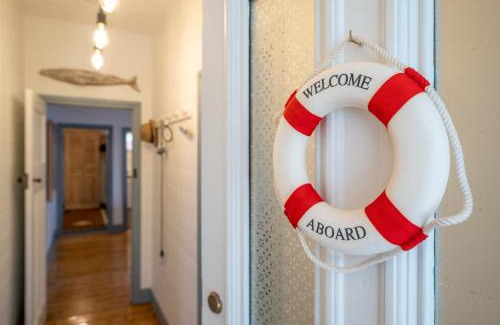 Kiama Casa | Cosy coastal cottage- Allwood Harbour