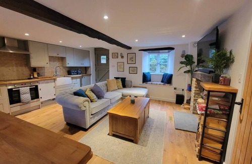 Bibury Casa | Cosy cottage in Bibury & parking