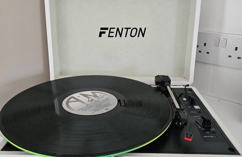 Chester Casa | Cosy Cottage Retreat Next to Famous White Horse!