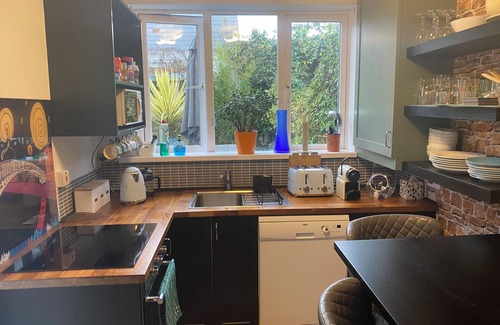 Dublin Cabaña | Cosy Georgian 3-bedroom cottage, close Airport/City Centre/Coast