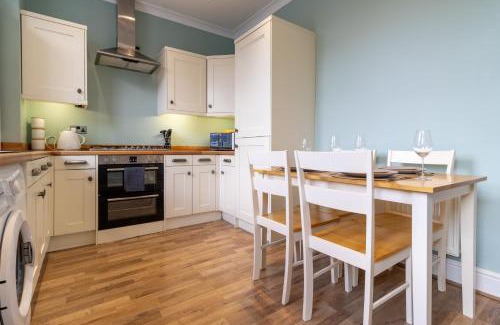 Wakefield Casa | Cosy Green End Retreat