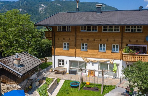 Lofer Apartamento | Cosy holiday home with lift near ski lift