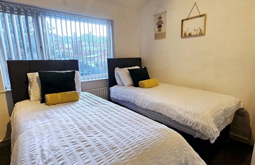 Birmingham Casa | Cosy Home in Birmingham*Near Villa Par* Free Parking