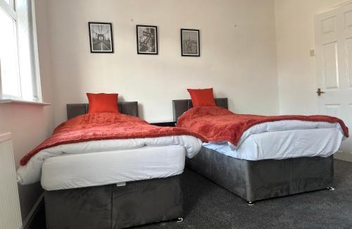 Tunstall Casa | Cosy home in Stoke on Trent