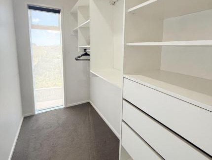 Johnsonville Casa | Cosy Luxe -Modern 3 bedroom home in Johnsonville