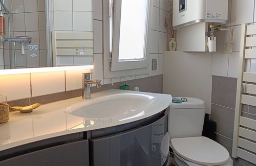 Montmartre Apartamento | Cosy modern cocoon at the foot of Montmartre