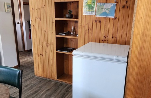 Bemm River Cabina | Cosy Nook Flat 6 - Well-equipped, modern, comfortable holiday unit