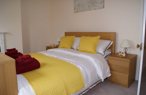 Norwich Casa | Acogedora casa de Norwich, anhelando ser reservado!