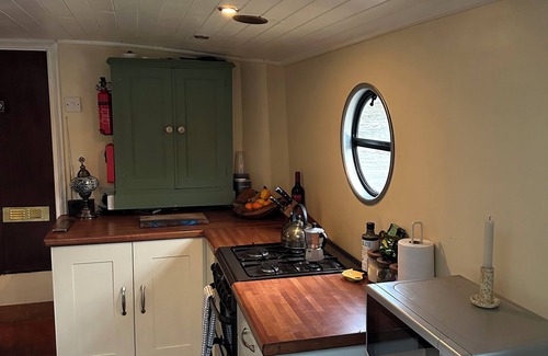 Bath Alquiler De Eote | Cosy off grid barge in Bath city centre