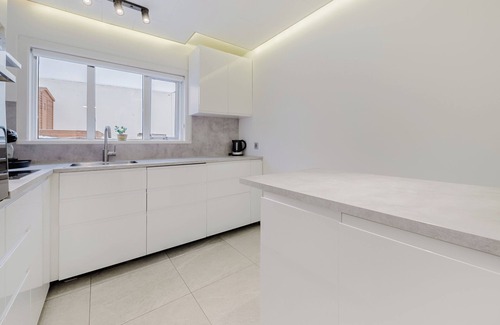 Seltjarnarnes Apartamento | Cosy & Spacious apartment - Free parking