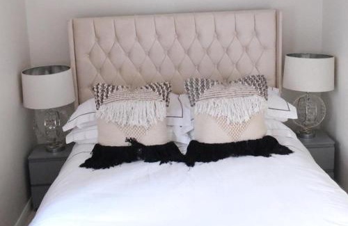 South Ockendon Apartamento | Cosy Studio Getaway - Free Parking & Central Links