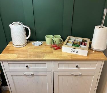 Bromsgrove Apartamento | Cosy Studio Near Park and Town