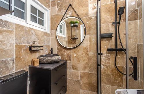 Menton Apartamento | Cosy studio rénové - Proche de la mer - DI