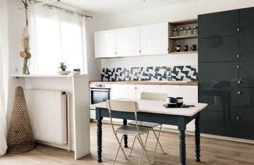 7th Arrondissement Apartamento | Cosy T2 apartment - Lyon 7th metro streetcar - Parking - Charming furnishings