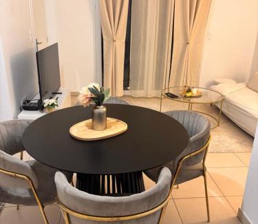 Estanove Apartamento | Cosy T2 neuf avec balcon Proche centre & plage