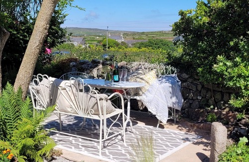 Pendeen Casa | Cosy three bedroomed Cornish cottage close to the sea🏵Walk swim fish surf....