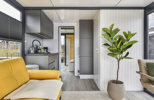 Zeewolde Alquiler De Eote | Cosy tiny houseboats near the beach and restaurants!