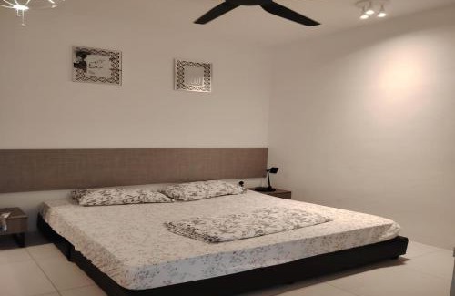 Kampung Permatang Indah Casa | Cosy Townhouse in Tasek Gelugor