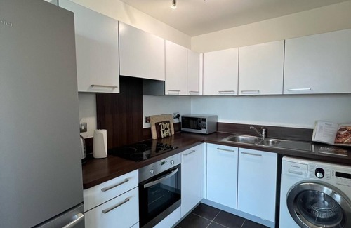 Bromley South Apartamento | Cosy Urban Retreat in Bow - A stones throw from Bromley-By-Bow station!