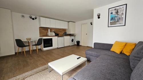 Bellevue Apartamento | CosyNook - refait à neuf proche parc des expositions et aéroport CDG - Parking privé gratuit