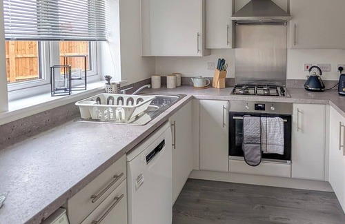 Ashchurch Casa | Cotswold Green, Sleeps 5 with Free ev Charge