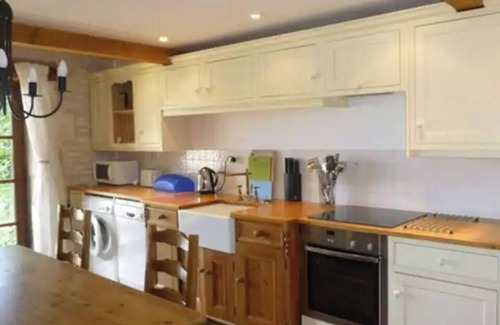 Chenac-Saint-Seurin-d'Uzet Cabaña | Cottage/Gîte 4 pers. with heated swimming pool near beaches
