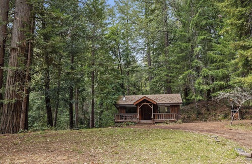 Redwood Valley Casa | Cottage - 1-bedroom house at Leonard Lake Reserve