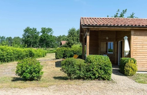 Parentis-en-Born Casa | Cottage 2 Bedrooms 4 People with garden