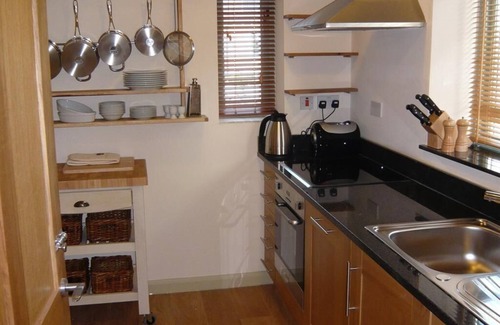 Glastonbury Cabaña | Rural-Baño Privado-Sleeps 8 Persons.