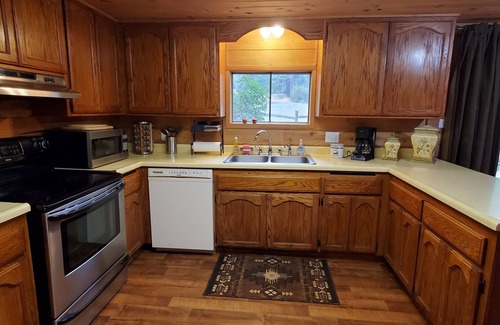 Shingletown Cabaña | Cottage #3 near a Creek & Pond on Mt. Lassen